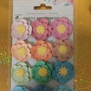 PAPER FLOWER FOR SCRAPBOOKING OR OTHER PURPOSES.